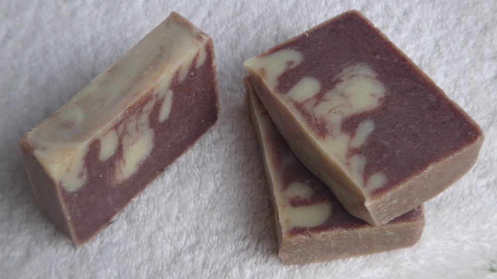 Savon exfoliant au riz rouge