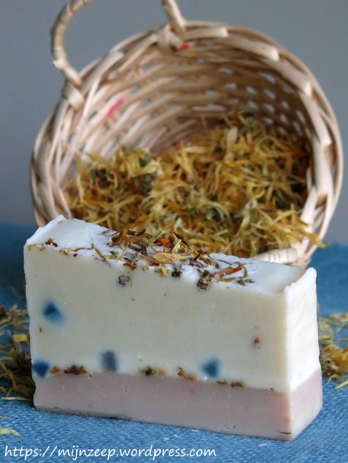 Rose clay and rubia cordifolia (Manjishta) root powder soap Zinc Oxide&Rose Clay Soap