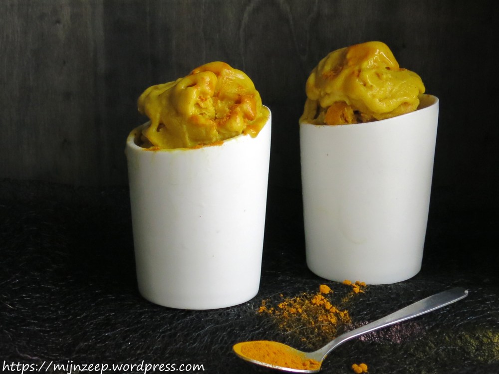 Turmeric ice cream